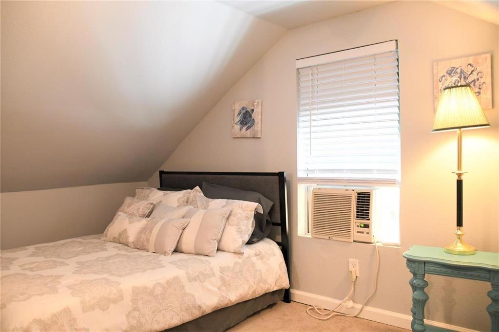 Tranquil Getaway In The Heart Of Galveston, Pets Welcome Exterior photo