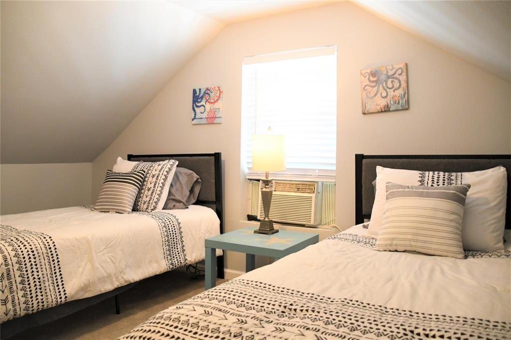 Tranquil Getaway In The Heart Of Galveston, Pets Welcome Exterior photo