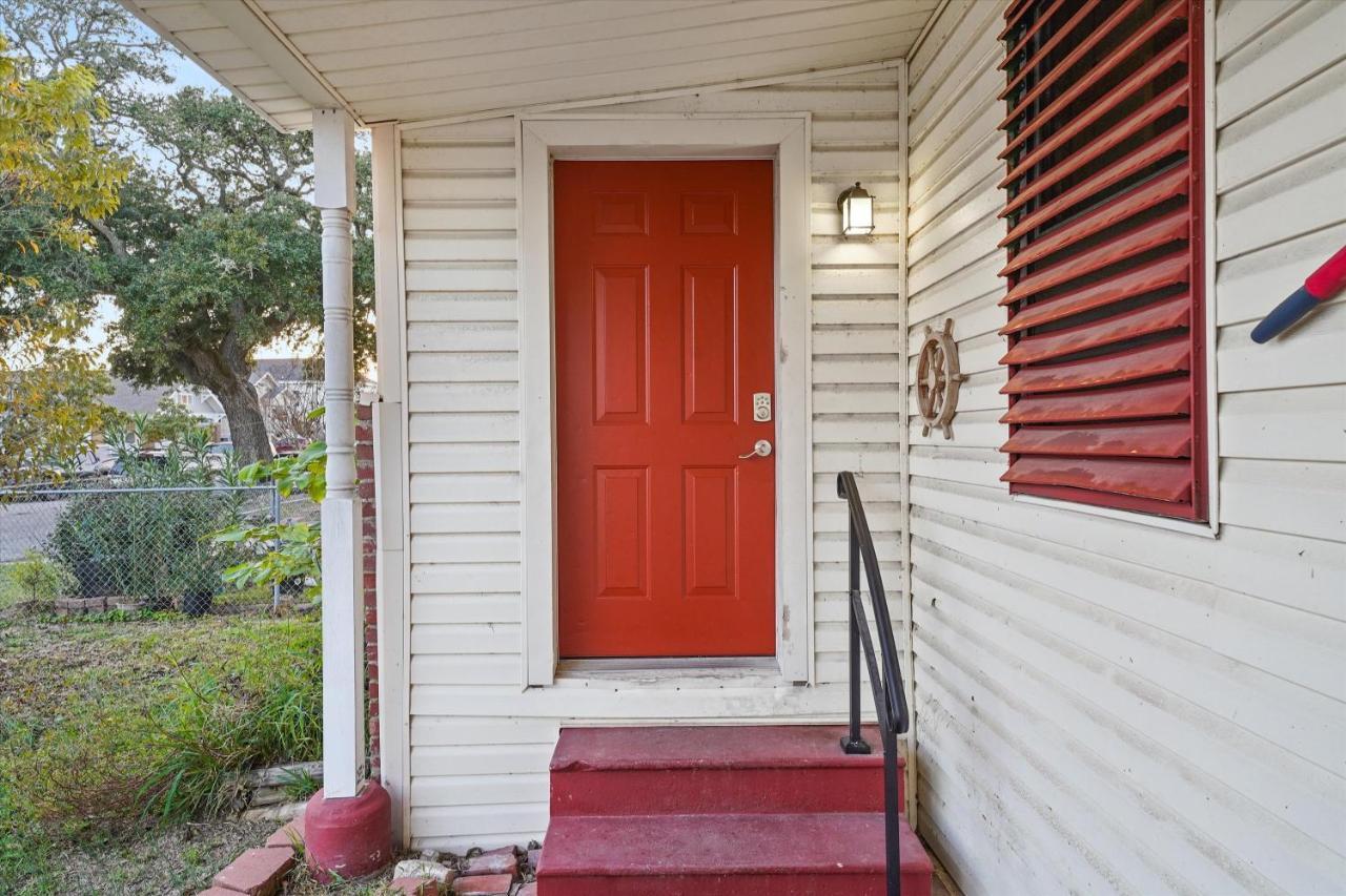 Tranquil Getaway In The Heart Of Galveston, Pets Welcome Exterior photo