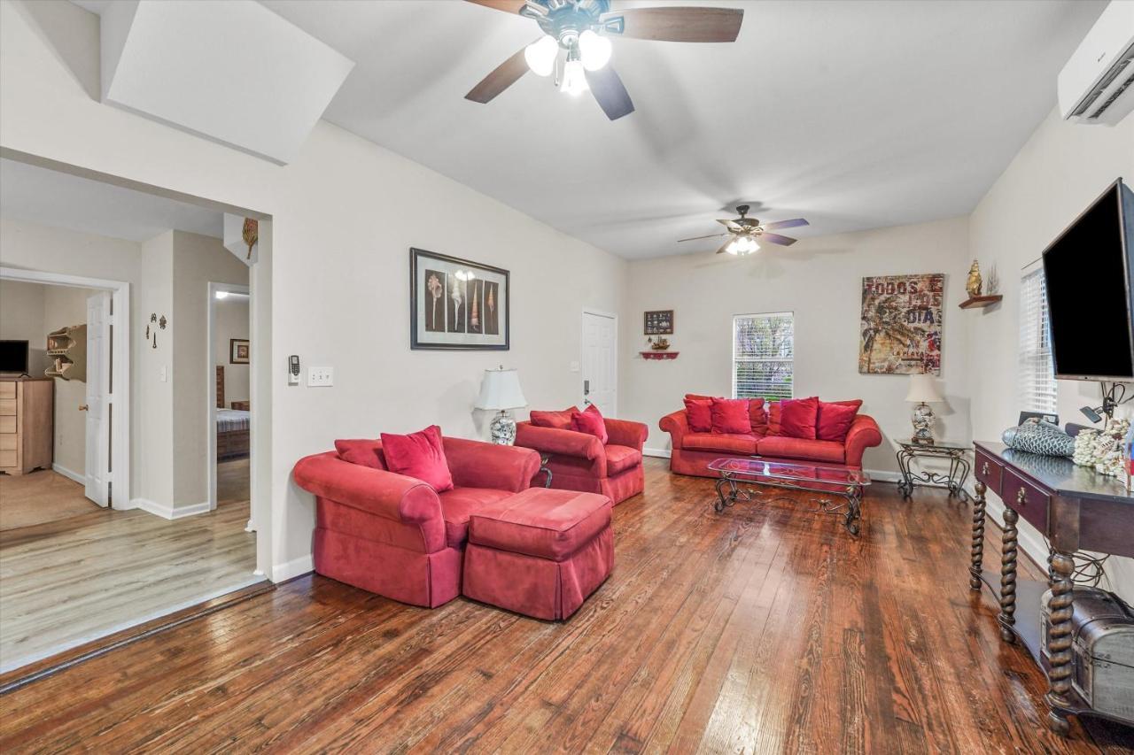 Tranquil Getaway In The Heart Of Galveston, Pets Welcome Exterior photo