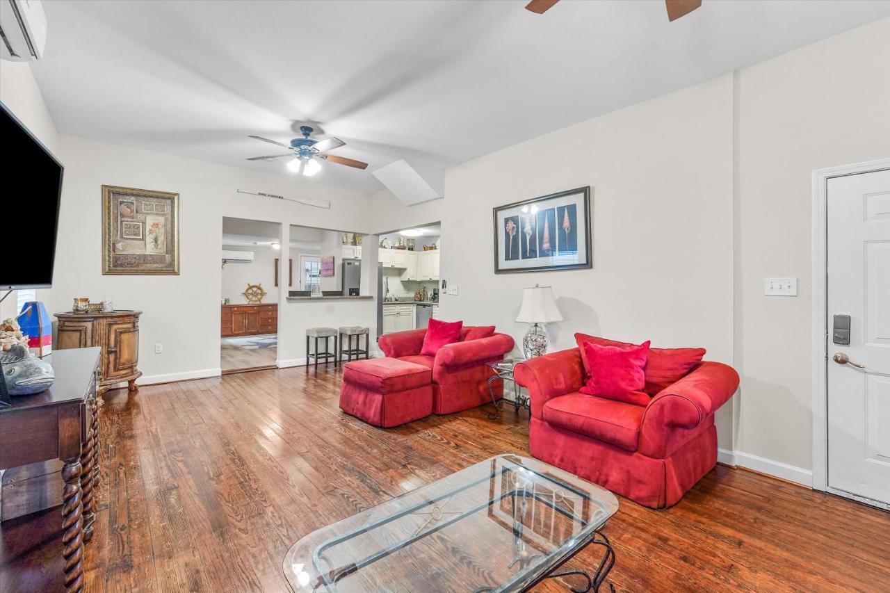 Tranquil Getaway In The Heart Of Galveston, Pets Welcome Exterior photo