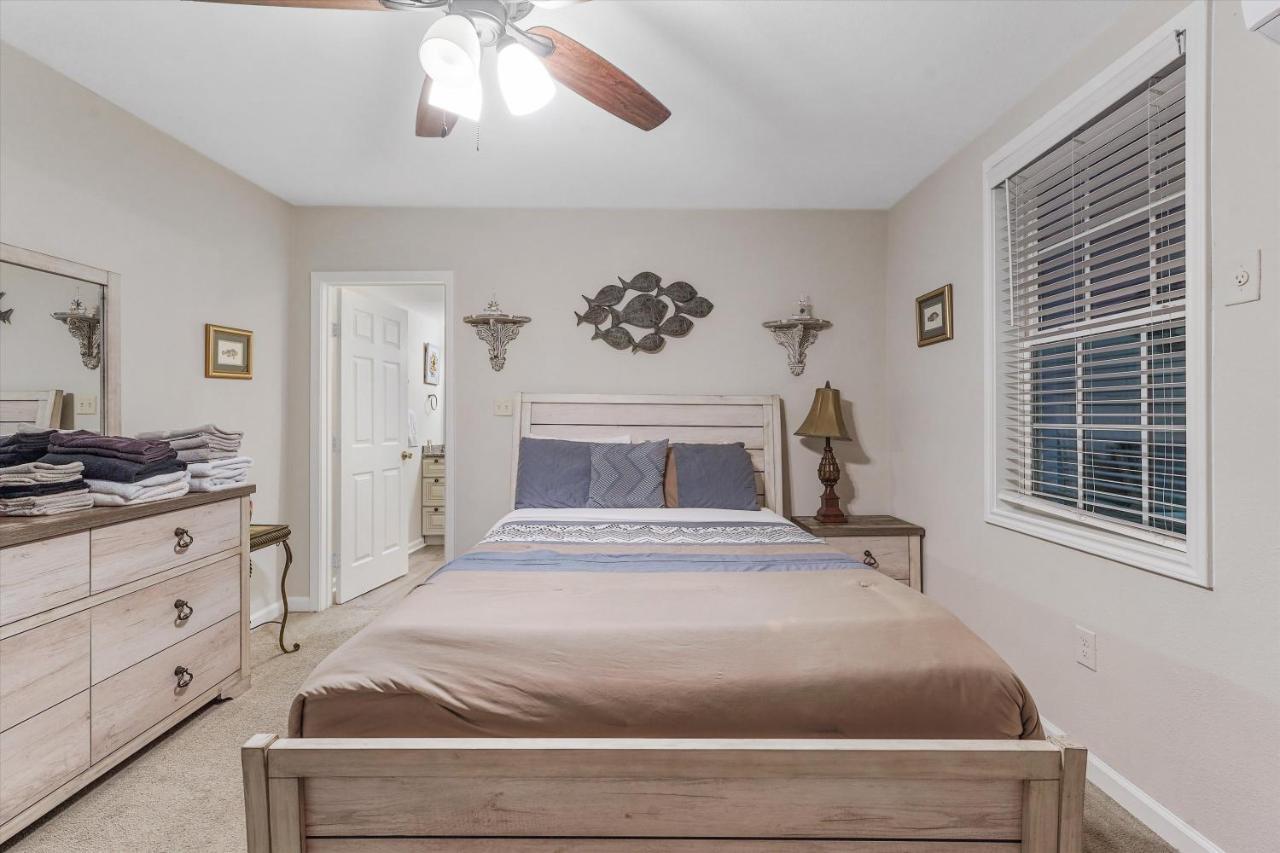 Tranquil Getaway In The Heart Of Galveston, Pets Welcome Exterior photo