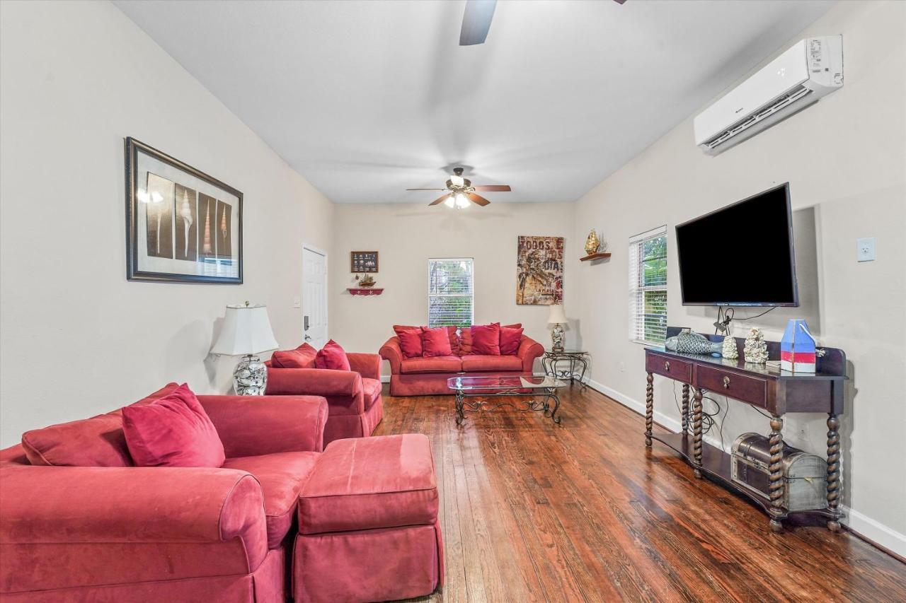 Tranquil Getaway In The Heart Of Galveston, Pets Welcome Exterior photo